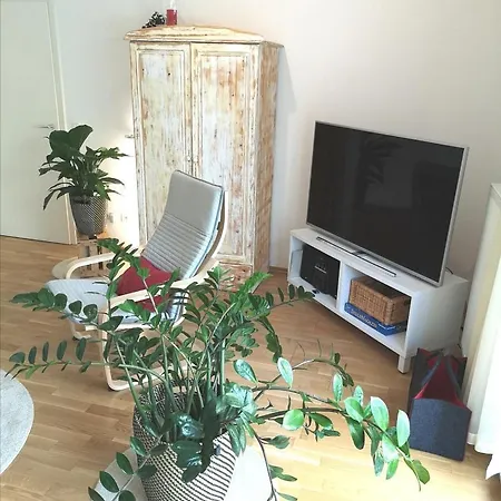 Meisje Hausje - A46083