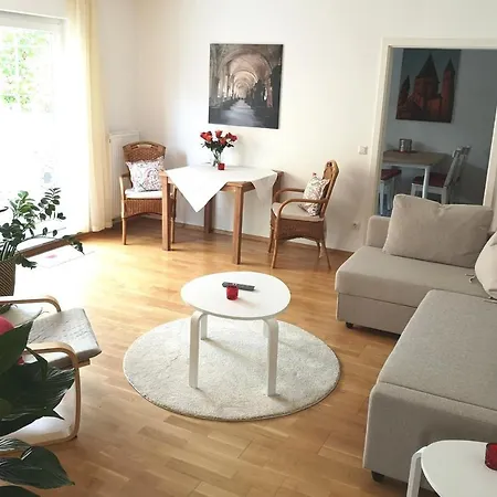 Meisje Hausje - A46083